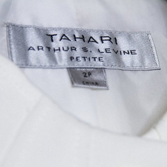 TAHARI ARTHUR S. LEVINE PETITE WHITE JACKET - Picture 5 of 12